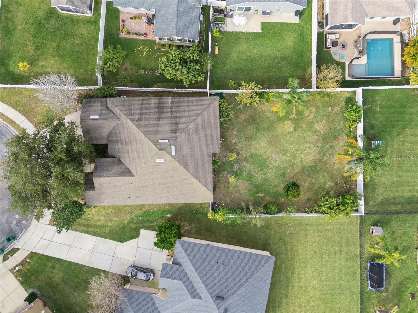 Image 37 of 44 For 2609 Slagrove Court