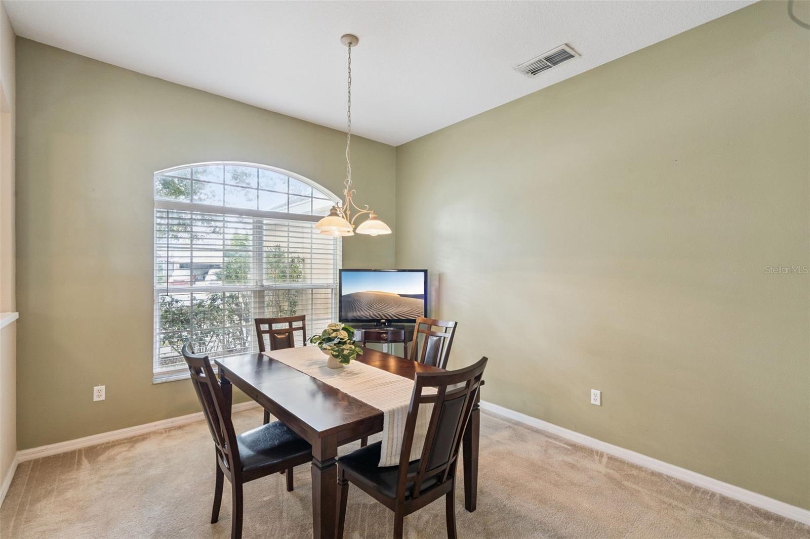 Image 7 of 44 For 2609 Slagrove Court