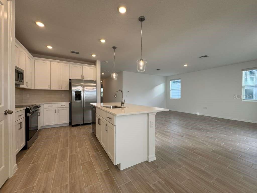 Image 11 of 31 For 30167 Rustic Mill Street