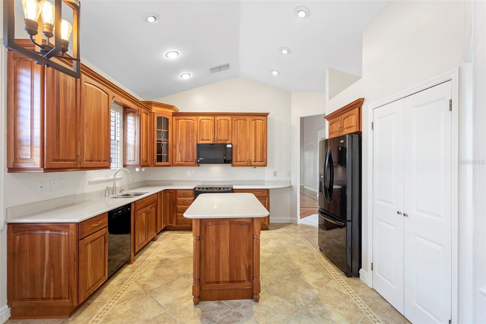 Image 18 of 48 For 839 Bentley Green Circle