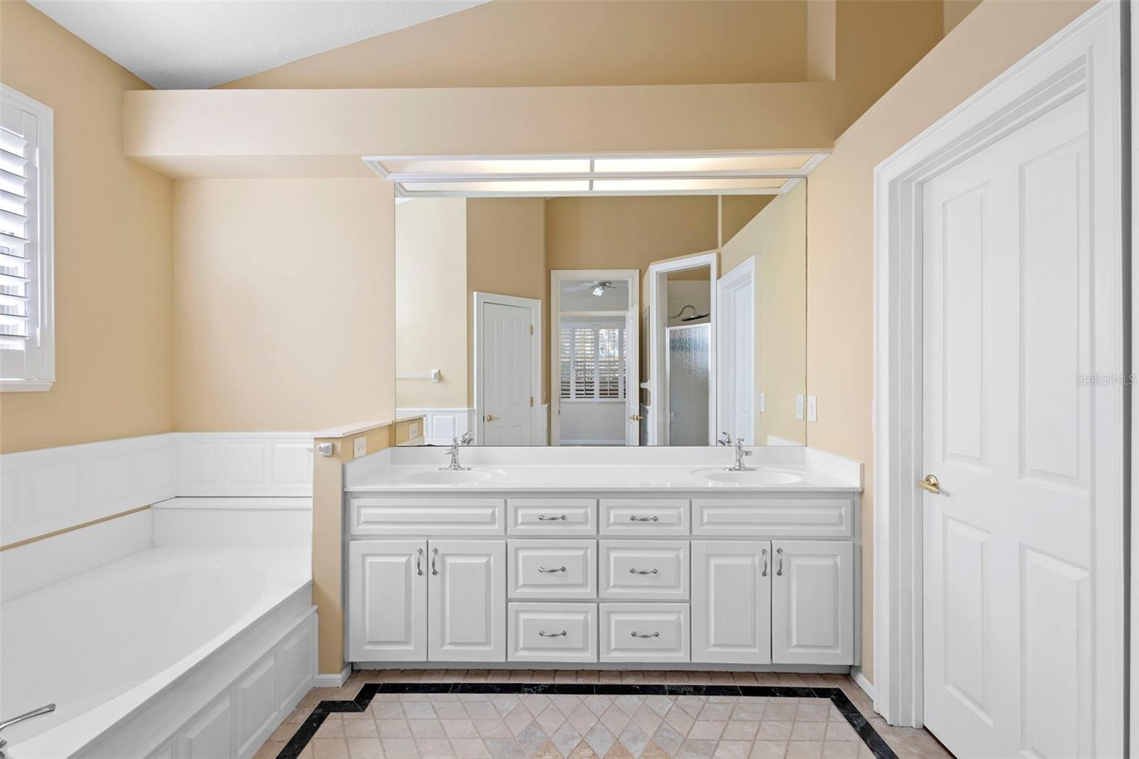 Image 22 of 48 For 839 Bentley Green Circle