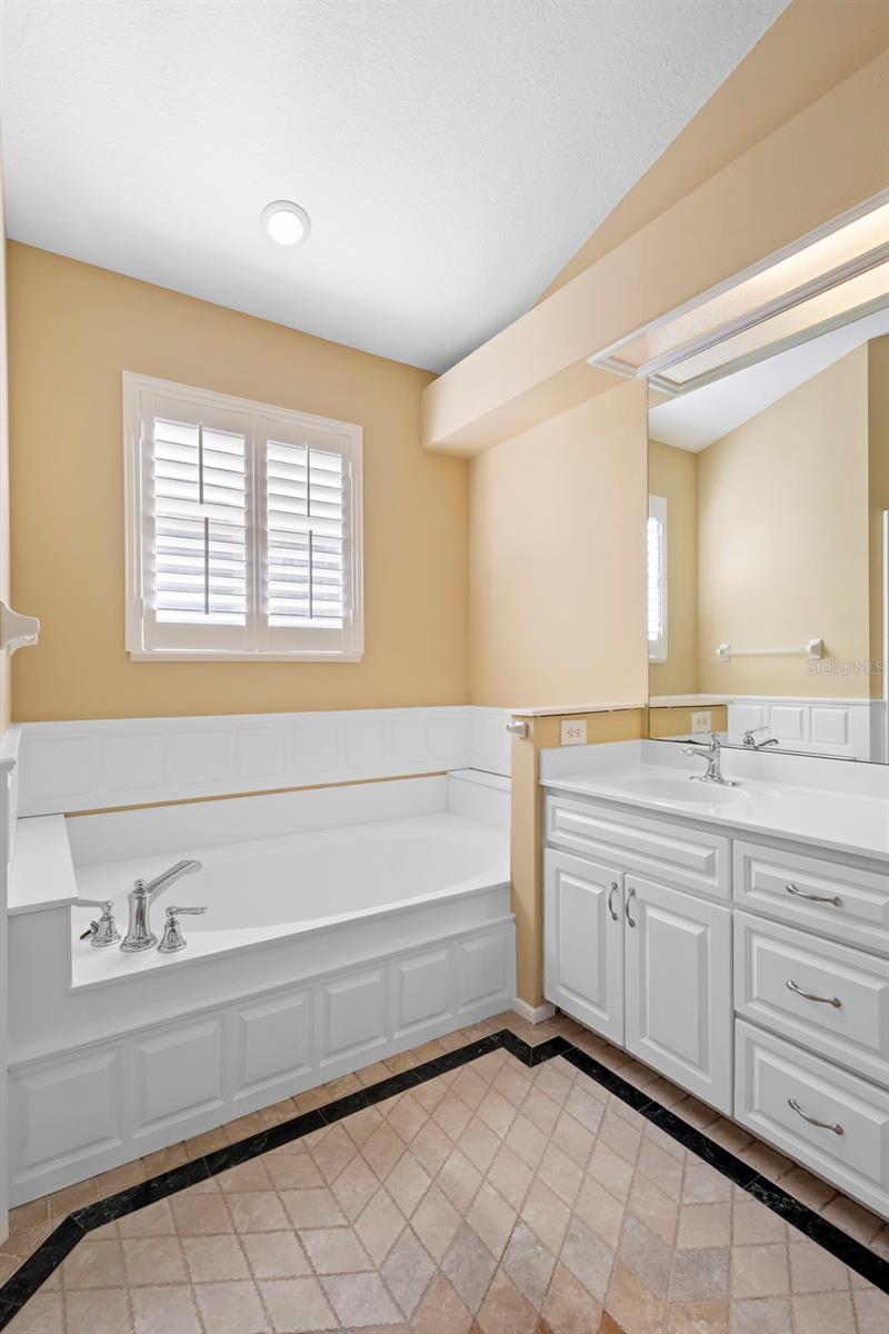 Image 24 of 48 For 839 Bentley Green Circle