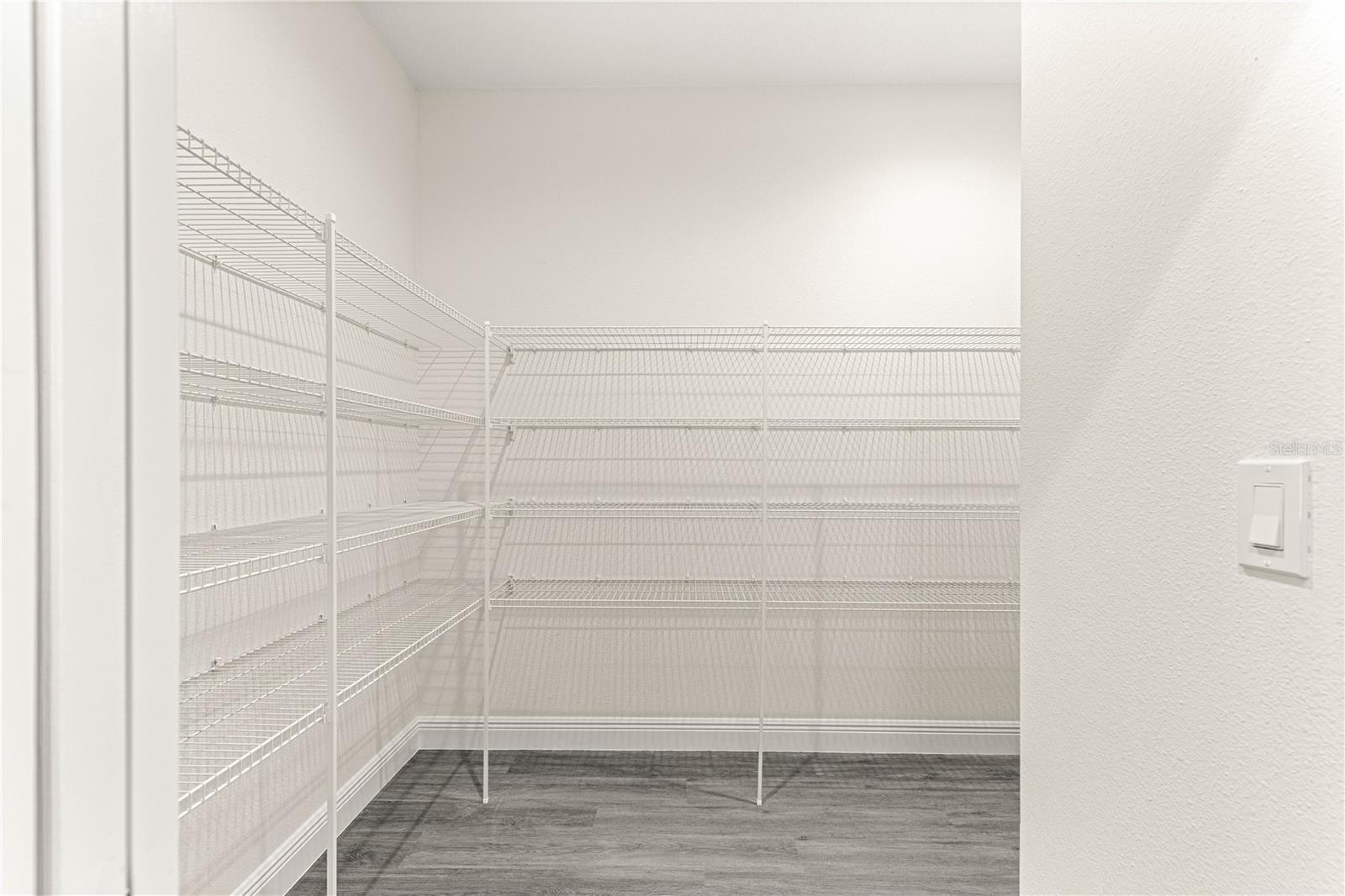 Image 17 of 49 For 12185 98 Street