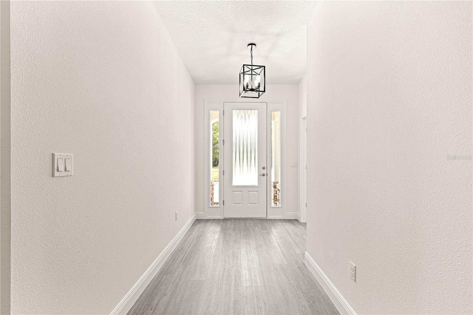 Image 4 of 49 For 12185 98 Street