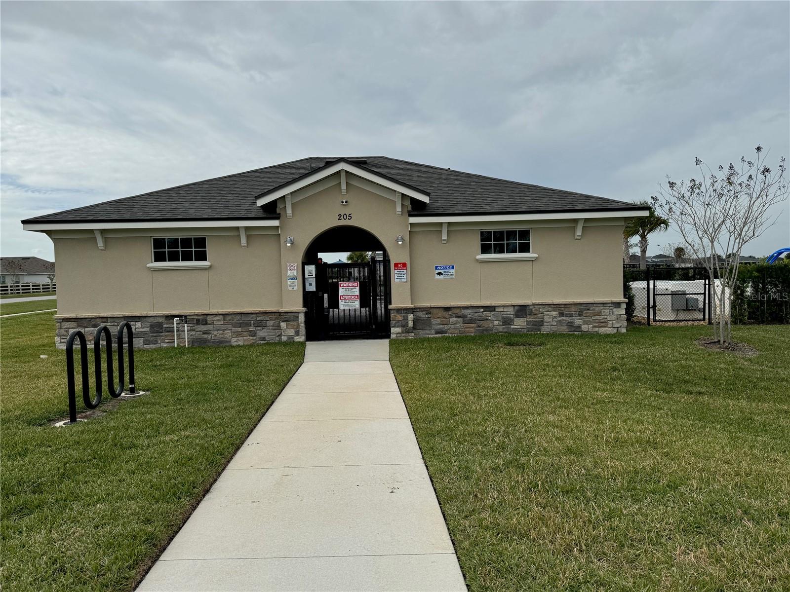 Image 26 of 41 For 3063 Laurel Oak Lane