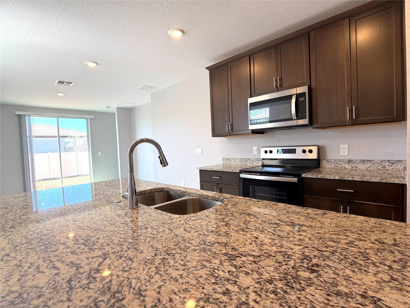 Image 6 of 41 For 3063 Laurel Oak Lane