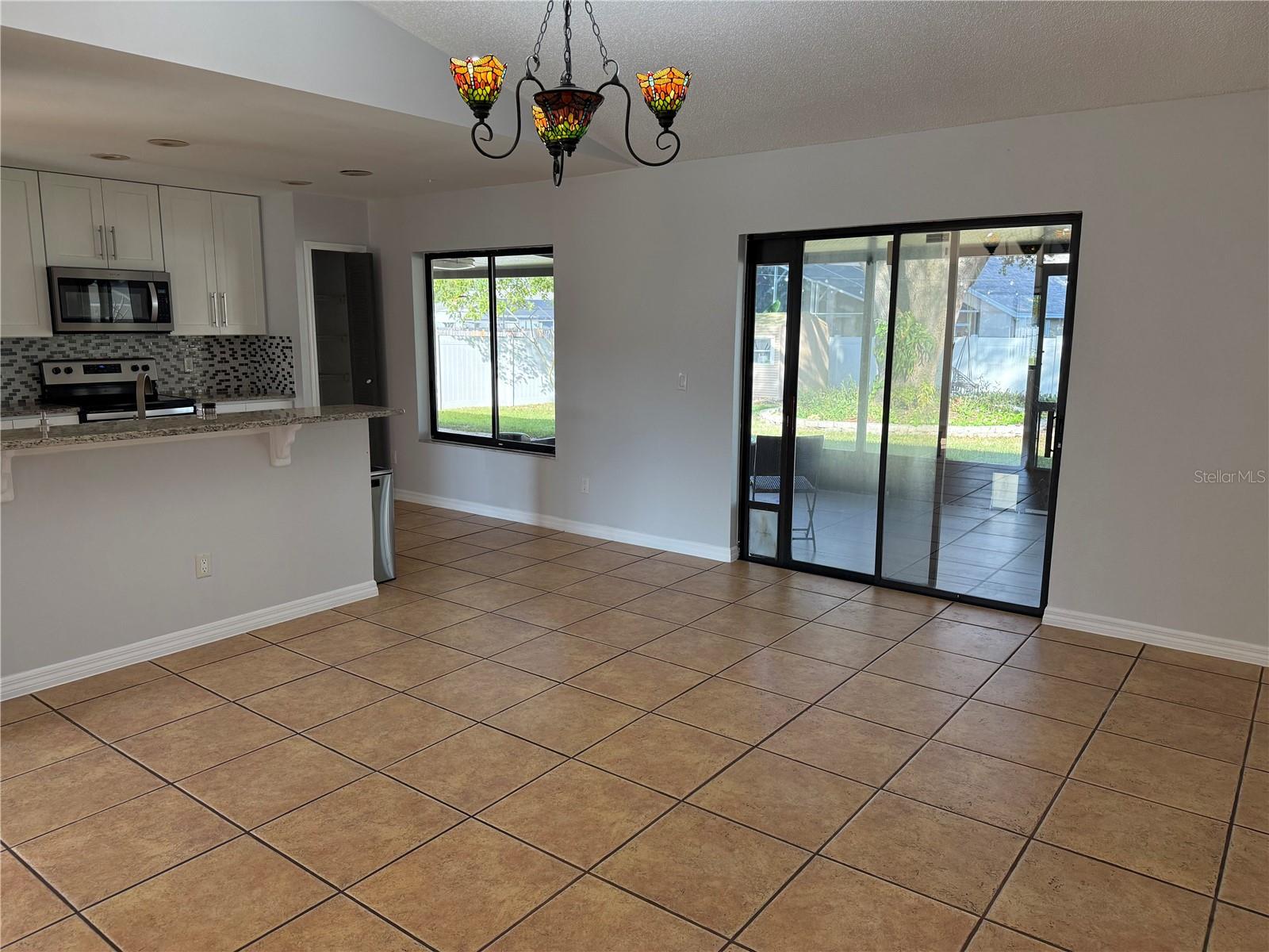 Image 5 of 17 For 2417 Abbey Avenue