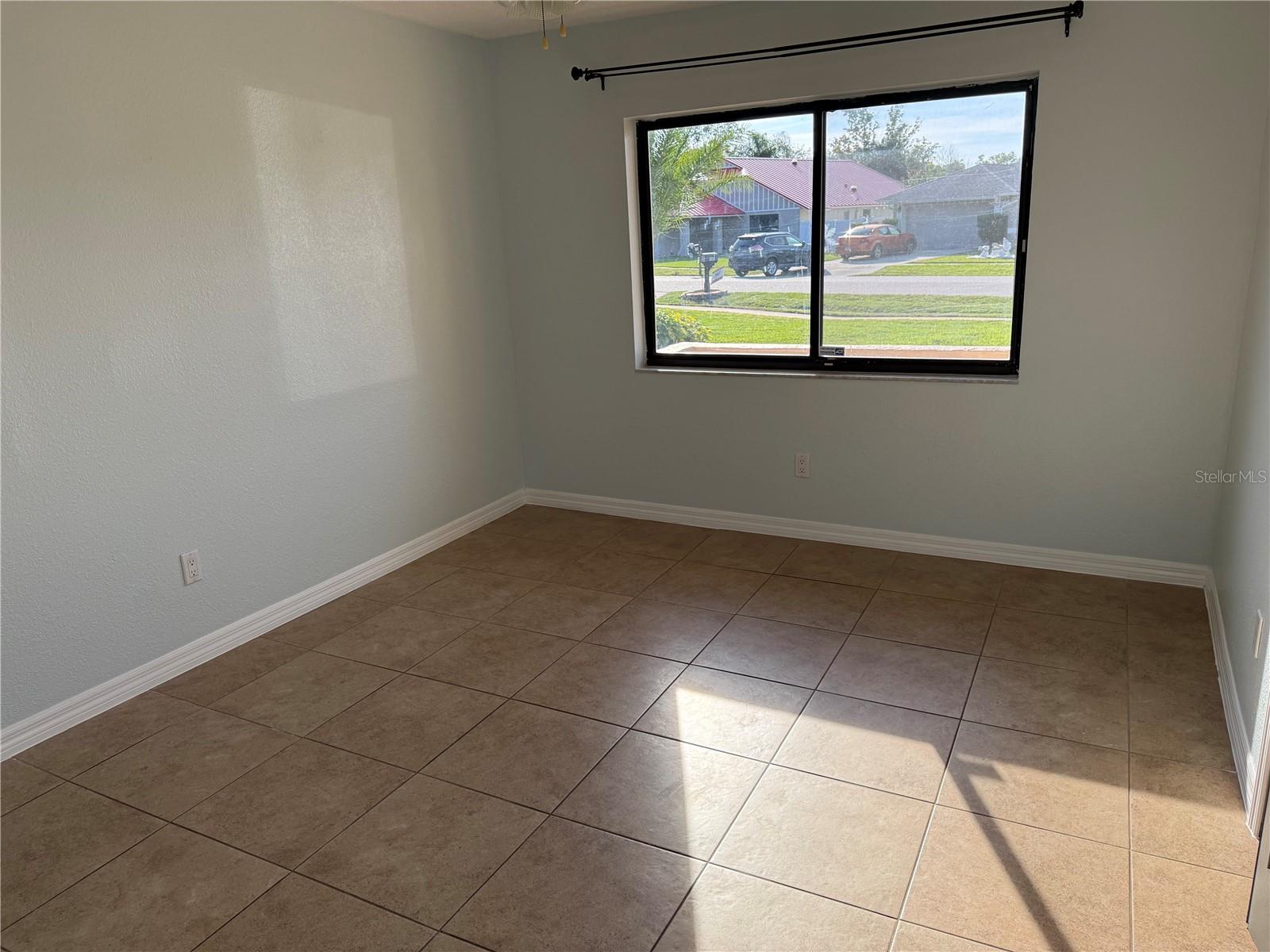 Image 7 of 17 For 2417 Abbey Avenue