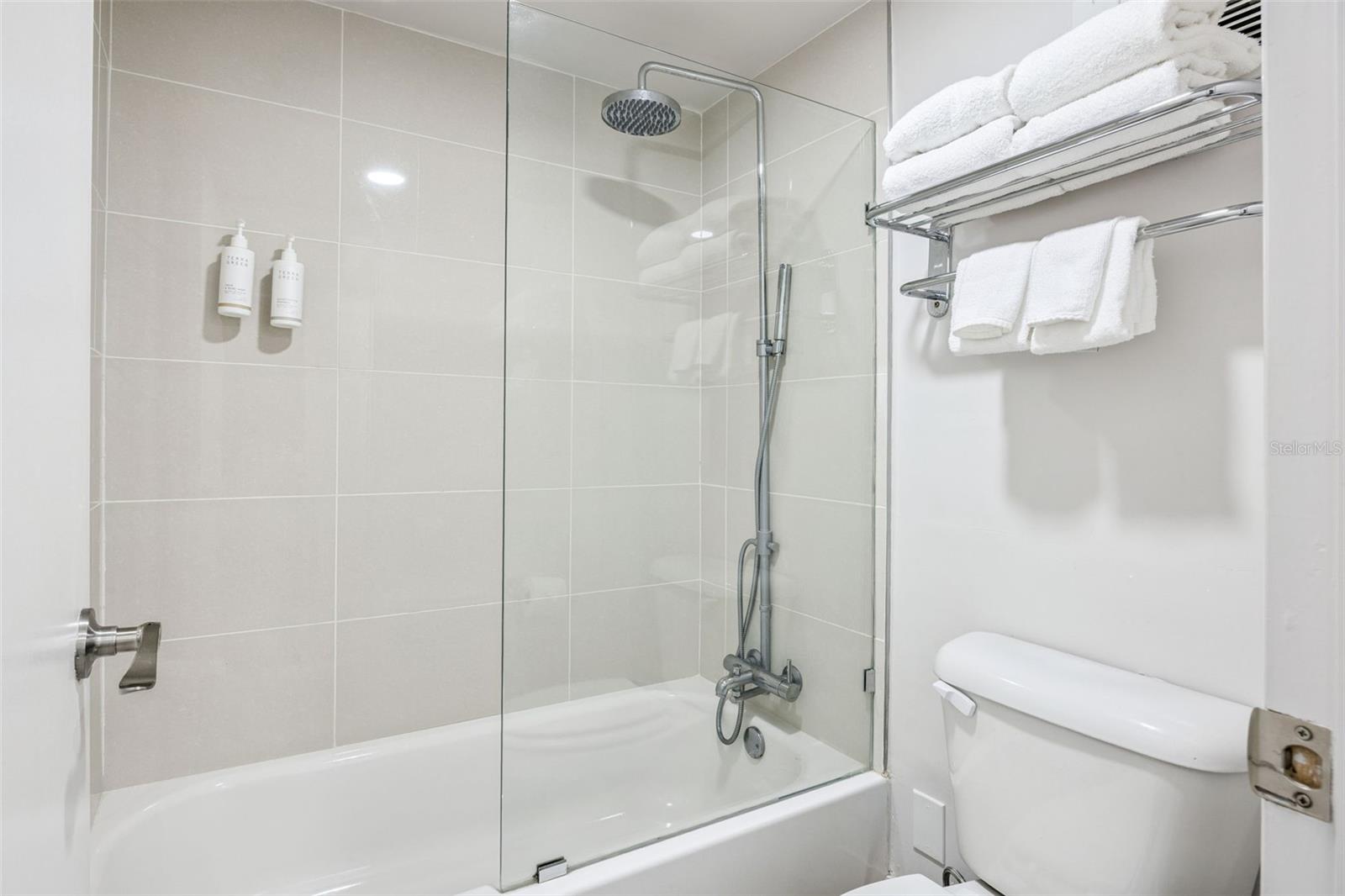 Image 8 of 34 For 5367 Irlo Bronson Memorial Highway 1-209