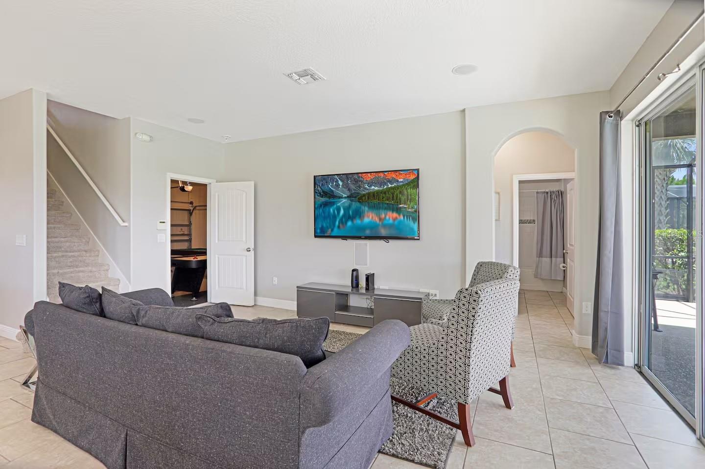 Image 7 of 39 For 4179 Oaktree Drive