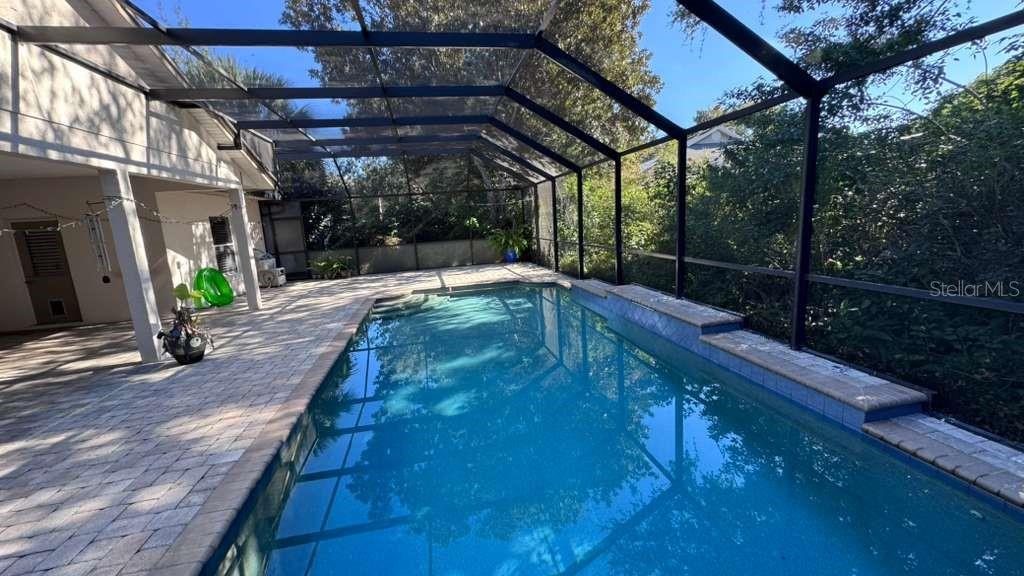 Image 6 of 24 For 10324 Pointview Court