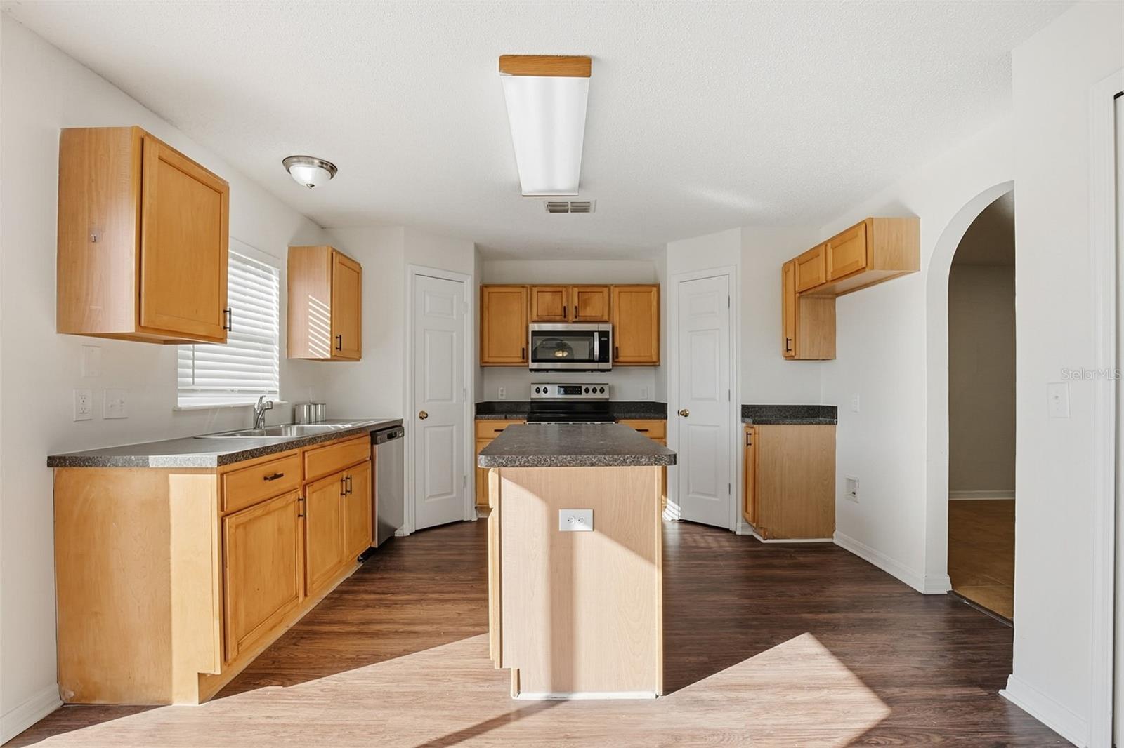 Image 15 of 45 For 31518 Earn Drive