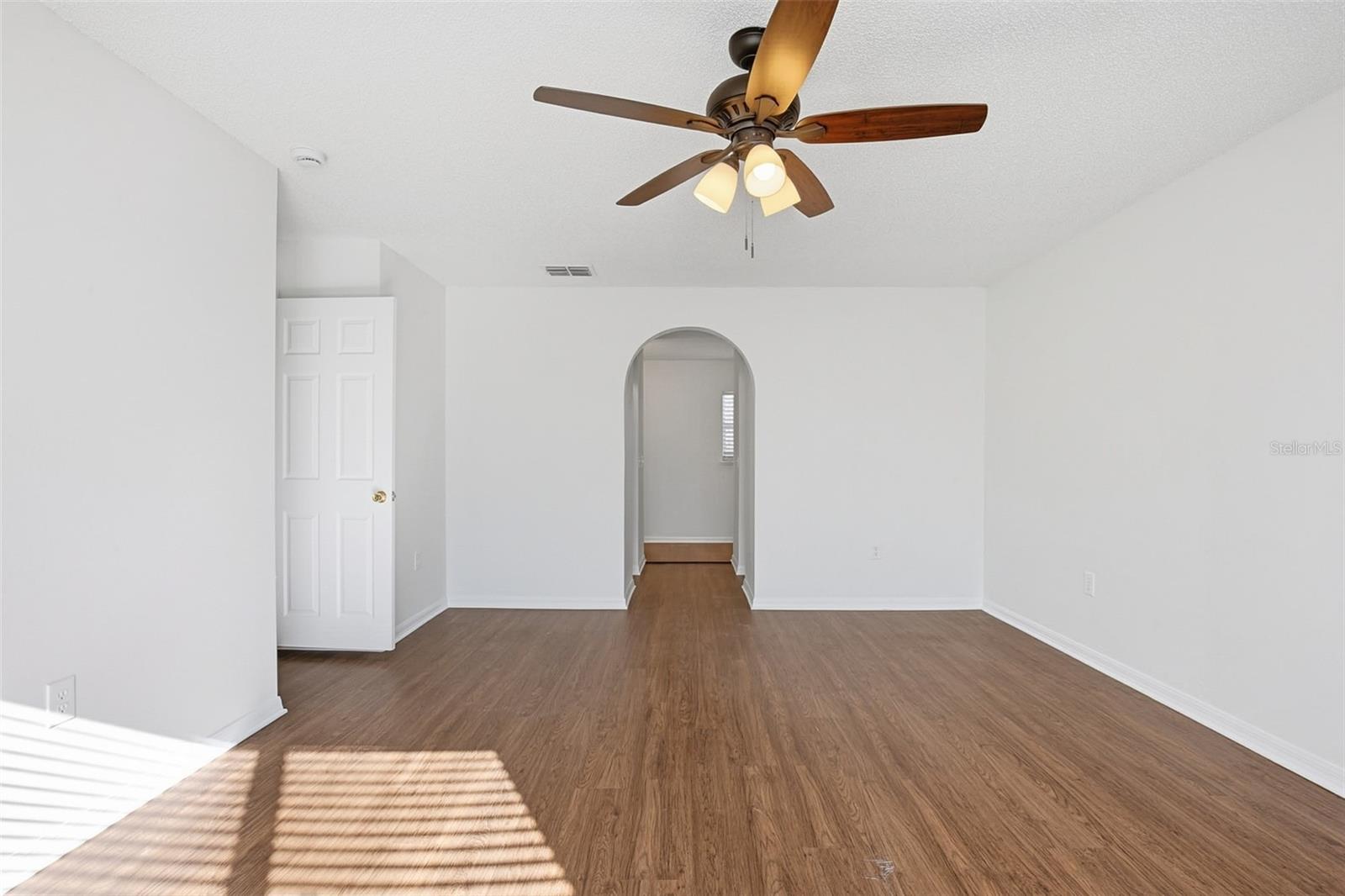 Image 29 of 45 For 31518 Earn Drive