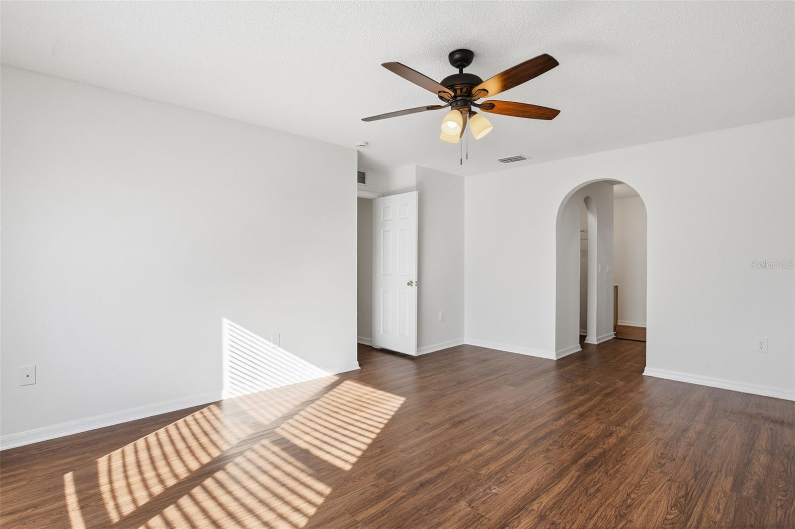 Image 30 of 45 For 31518 Earn Drive