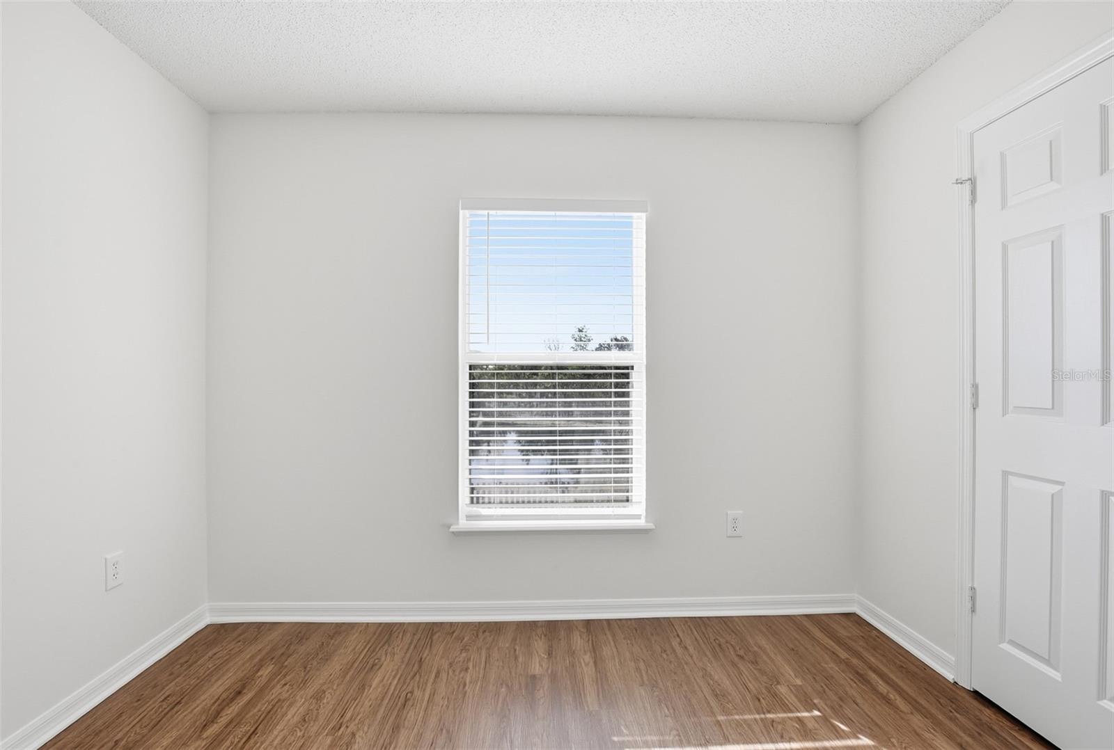 Image 31 of 45 For 31518 Earn Drive