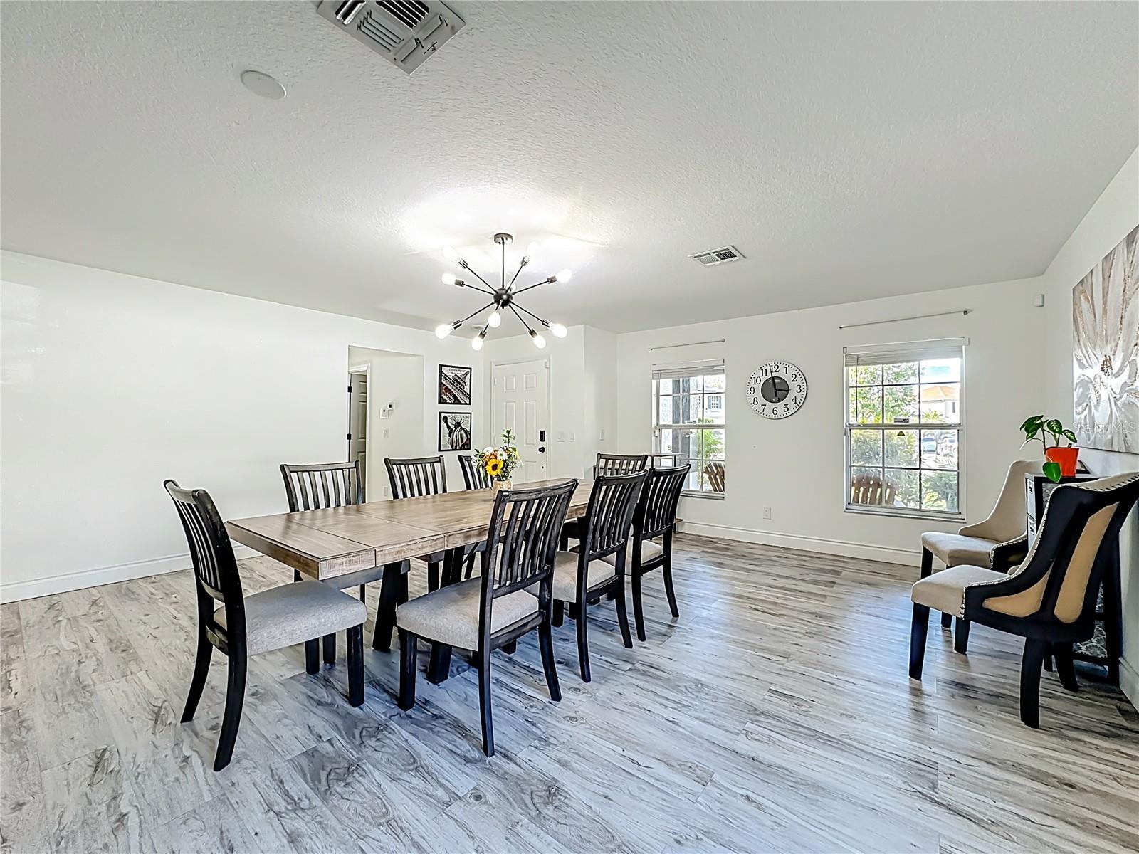 Image 10 of 67 For 13841 Chihuly Court