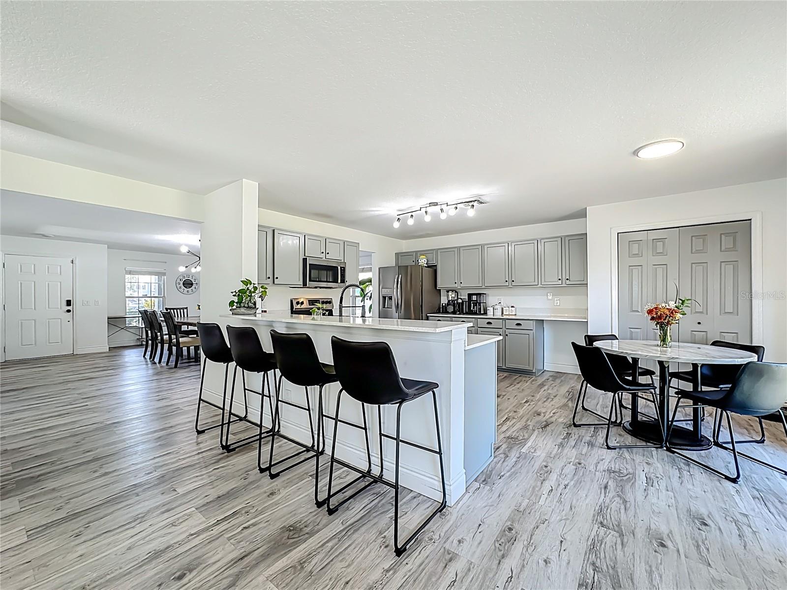 Image 18 of 67 For 13841 Chihuly Court