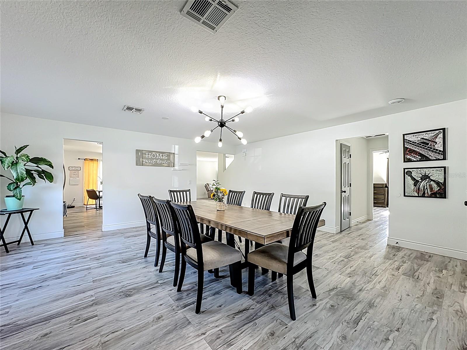 Image 9 of 67 For 13841 Chihuly Court