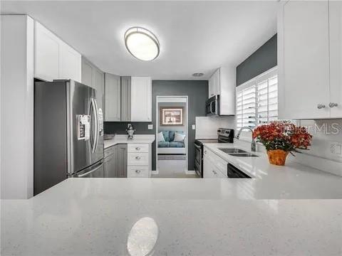 Image 3 of 14 For 1746 Dormont Lane