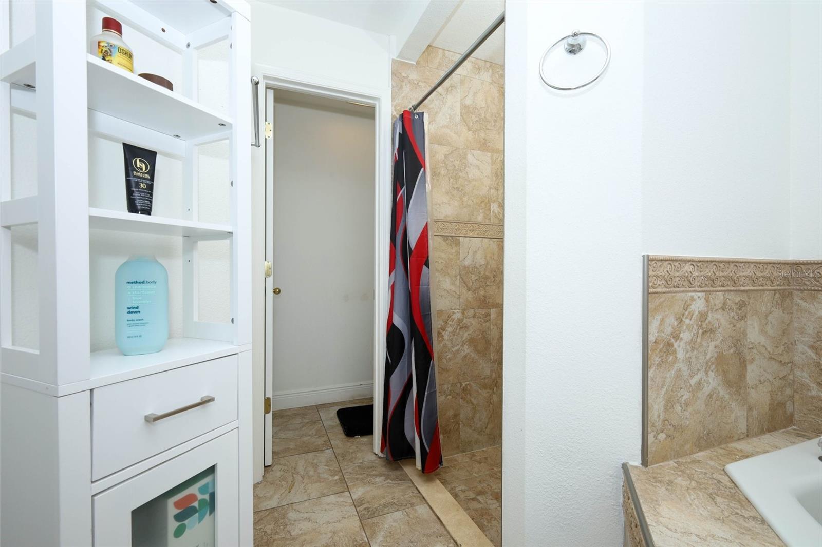 Image 15 of 30 For 1319 Rain Forest Lane