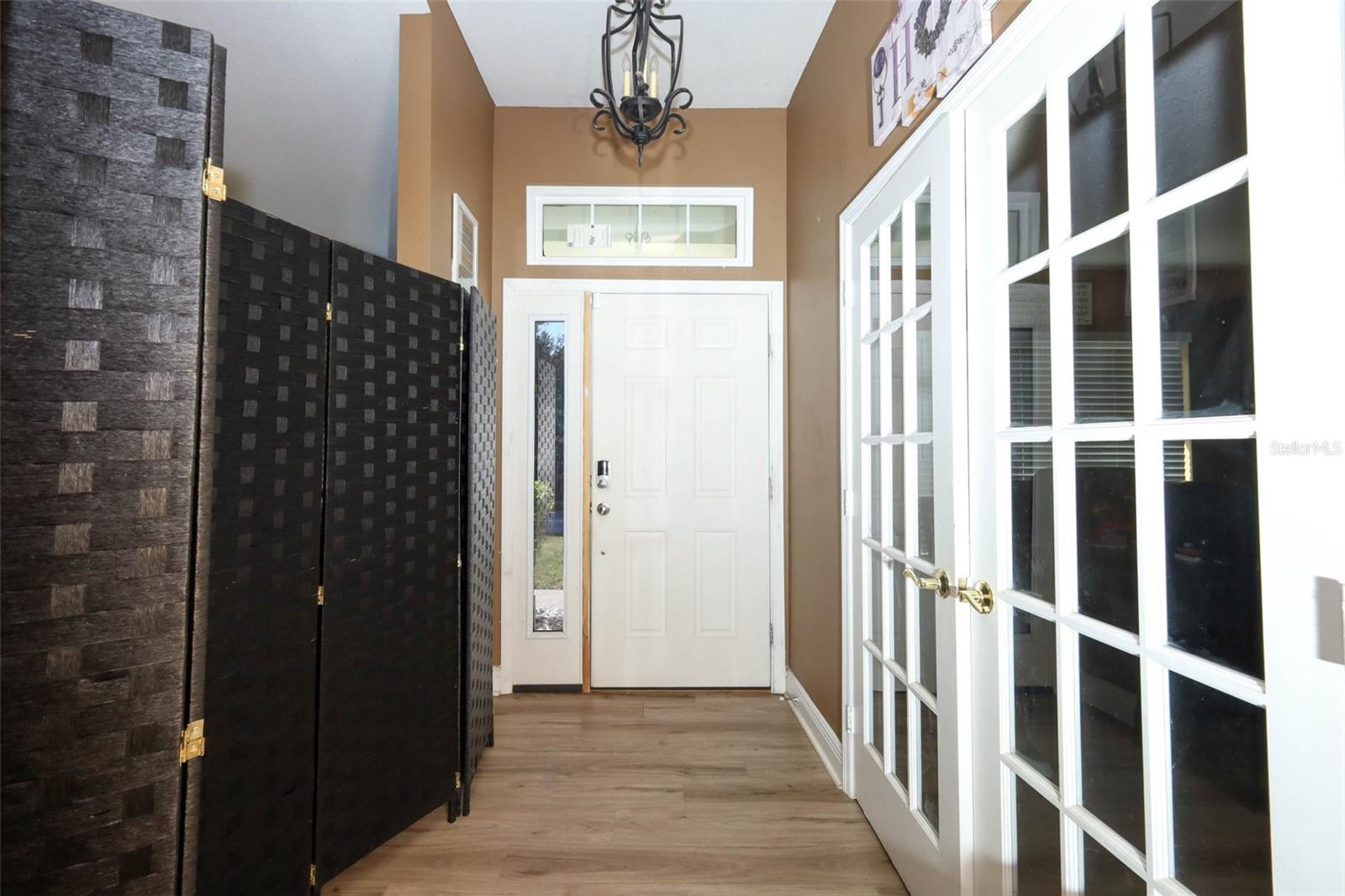 Image 4 of 30 For 1319 Rain Forest Lane