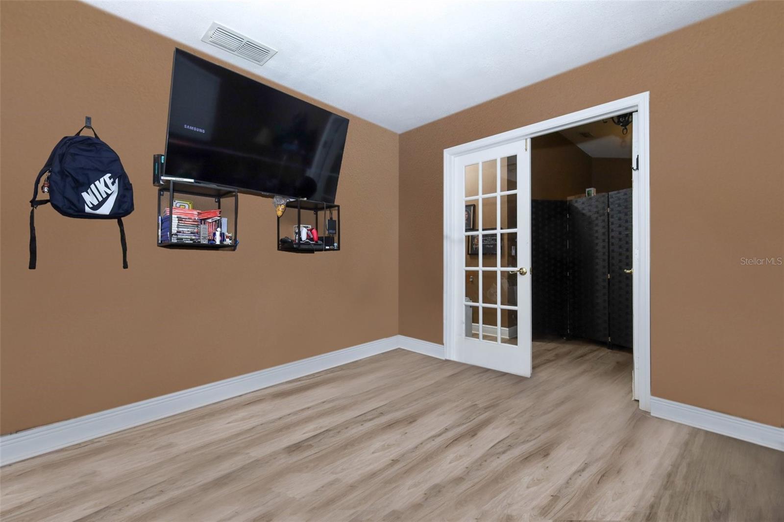 Image 6 of 30 For 1319 Rain Forest Lane