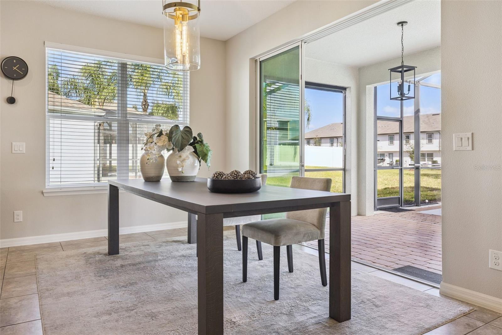 Image 12 of 46 For 1327 Yorkshire Court