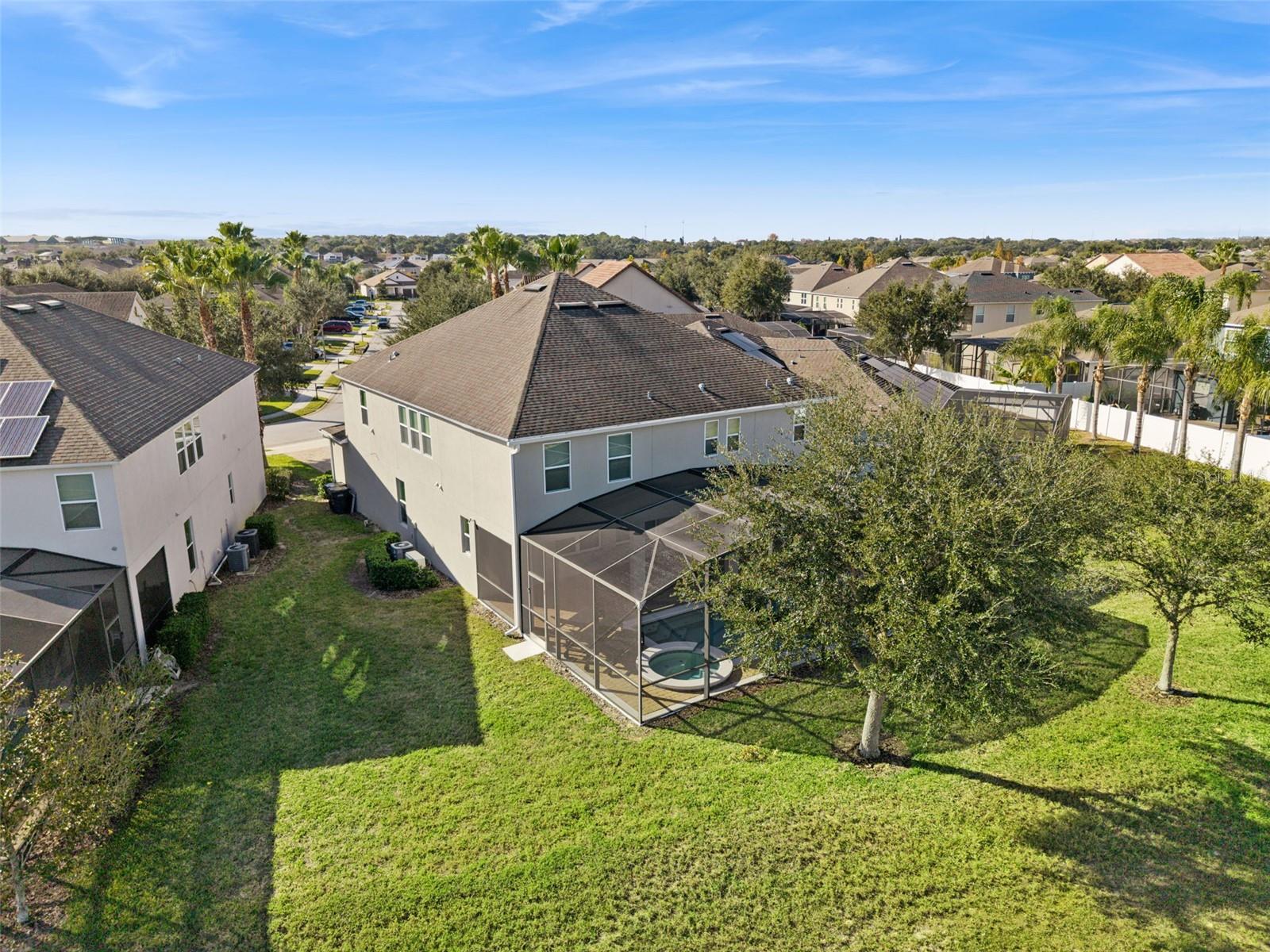 Image 42 of 46 For 1327 Yorkshire Court