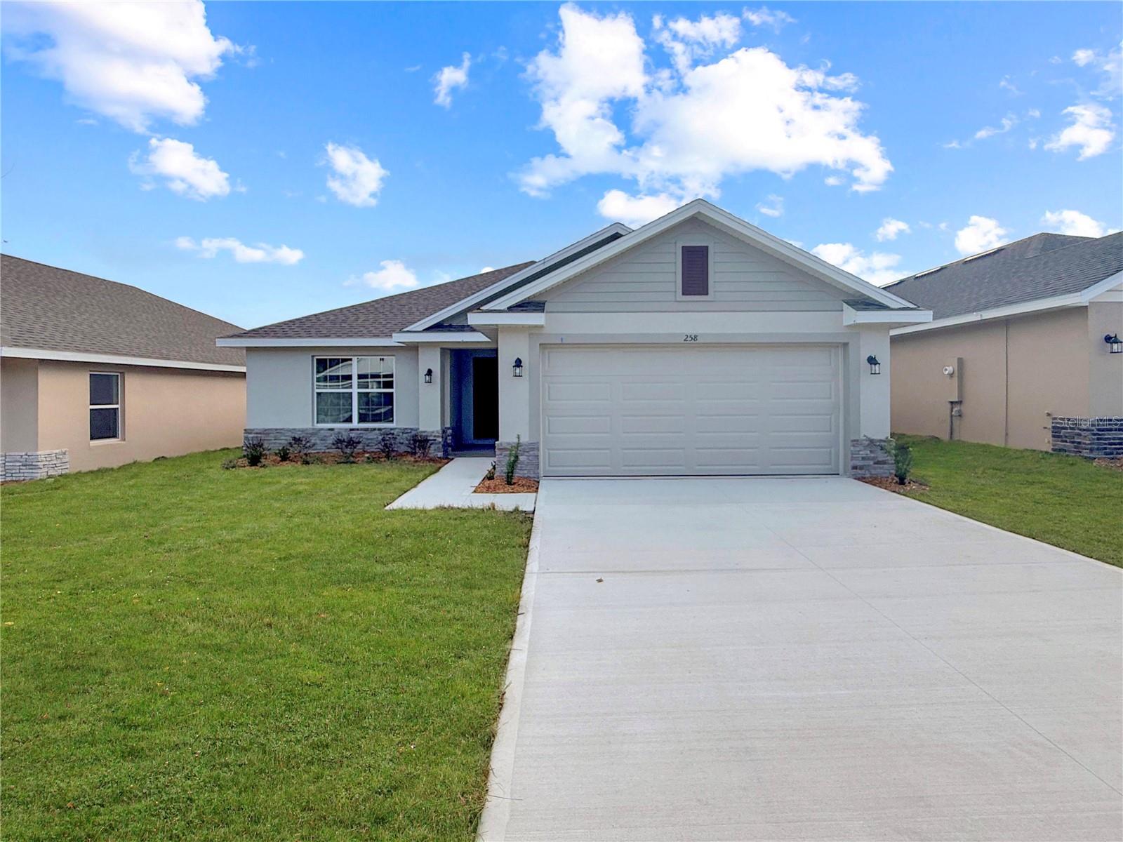 Listing Details for 258 Verny Grove Lane, LEESBURG, FL 34748