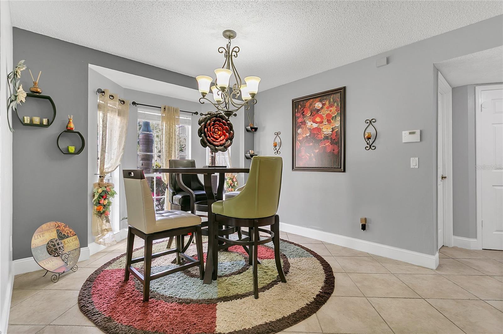 Image 12 of 41 For 8612 Otter Creek Court