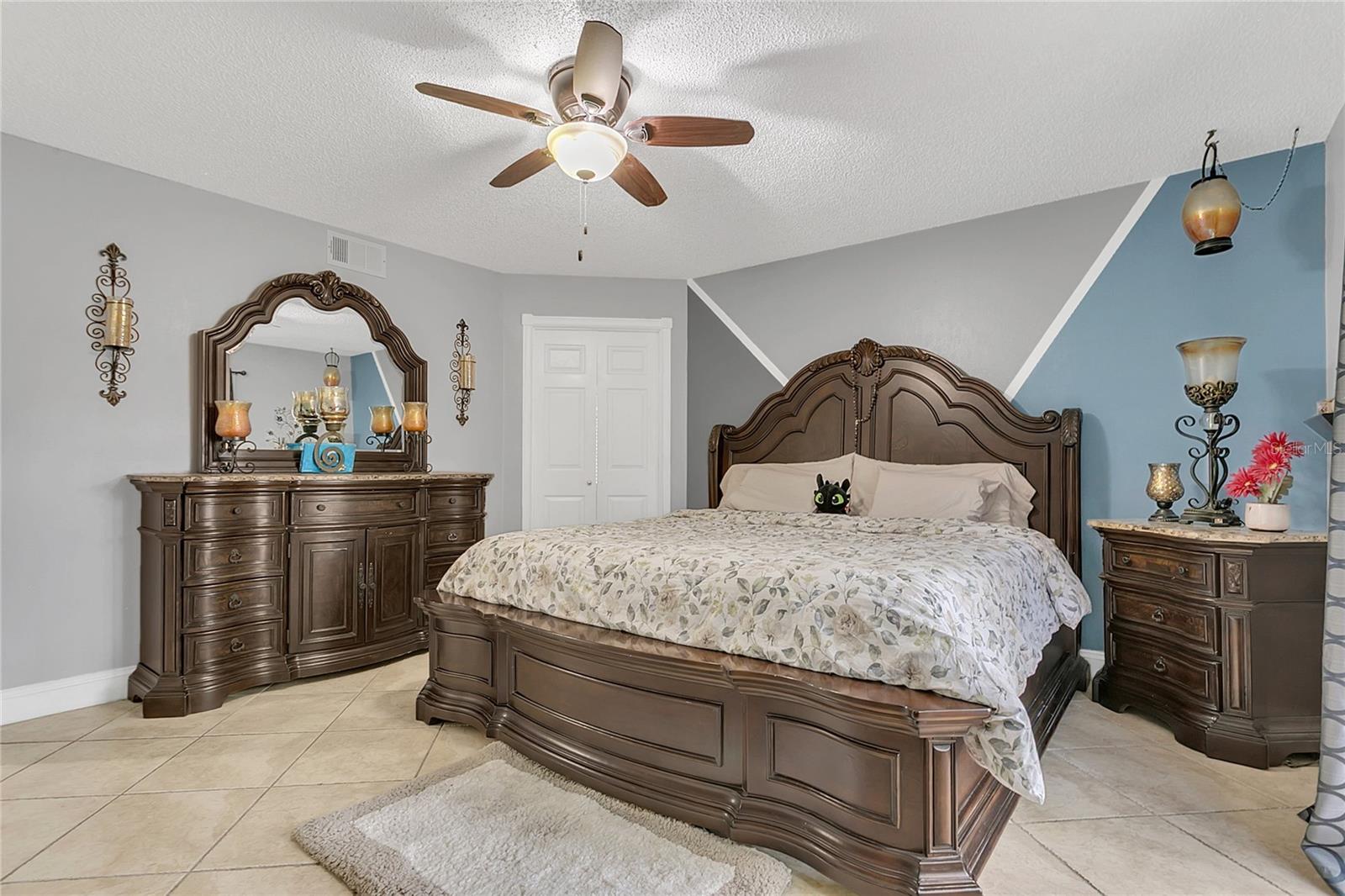 Image 15 of 41 For 8612 Otter Creek Court