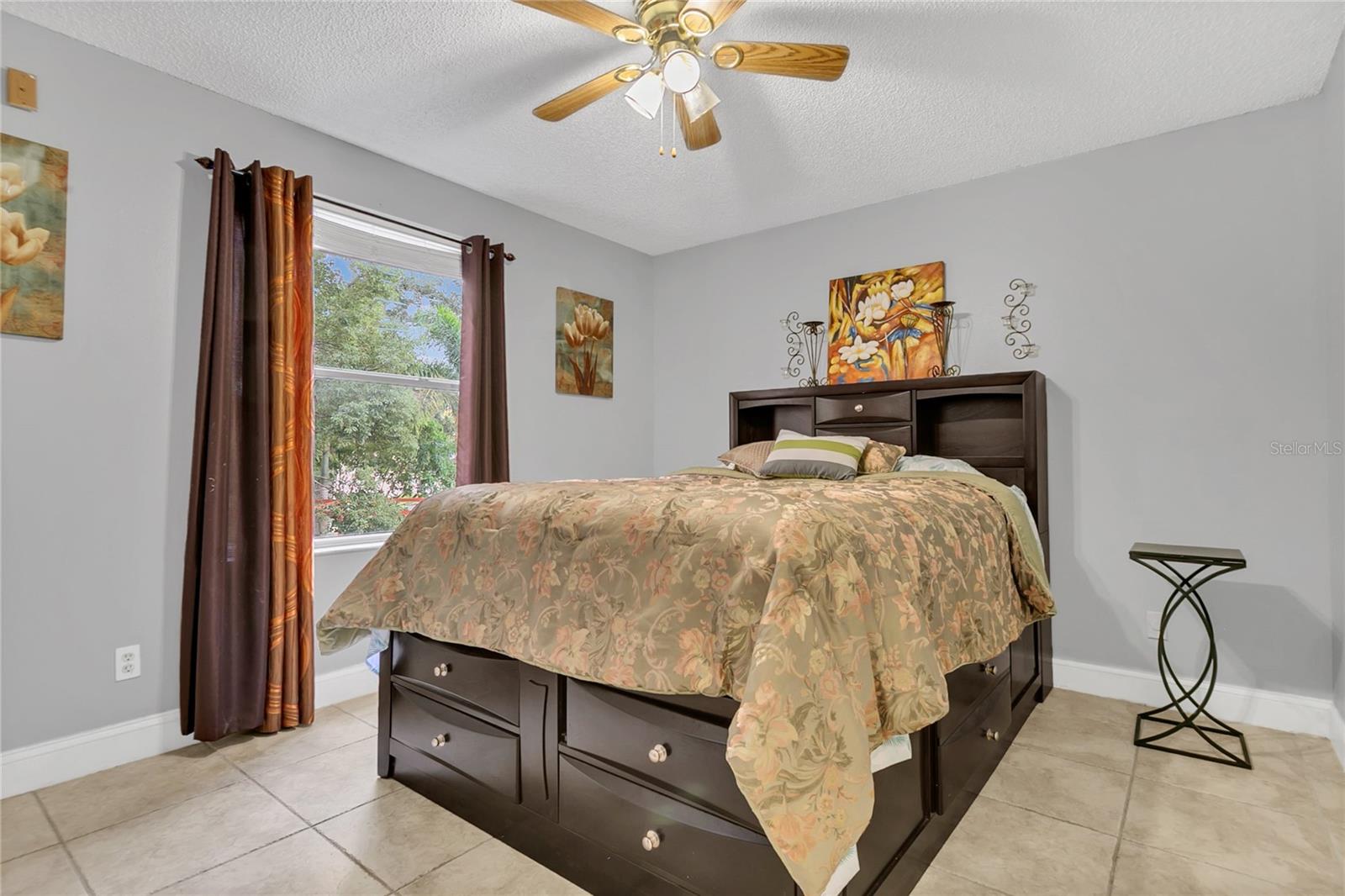 Image 20 of 41 For 8612 Otter Creek Court