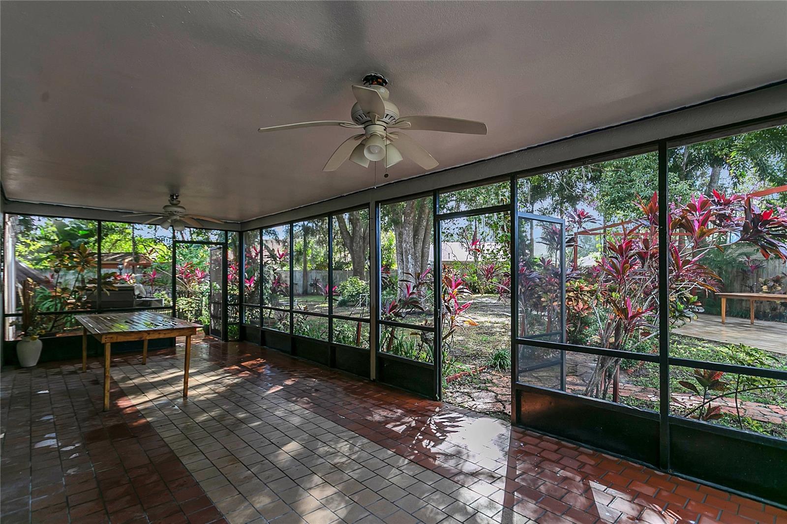 Image 27 of 41 For 8612 Otter Creek Court