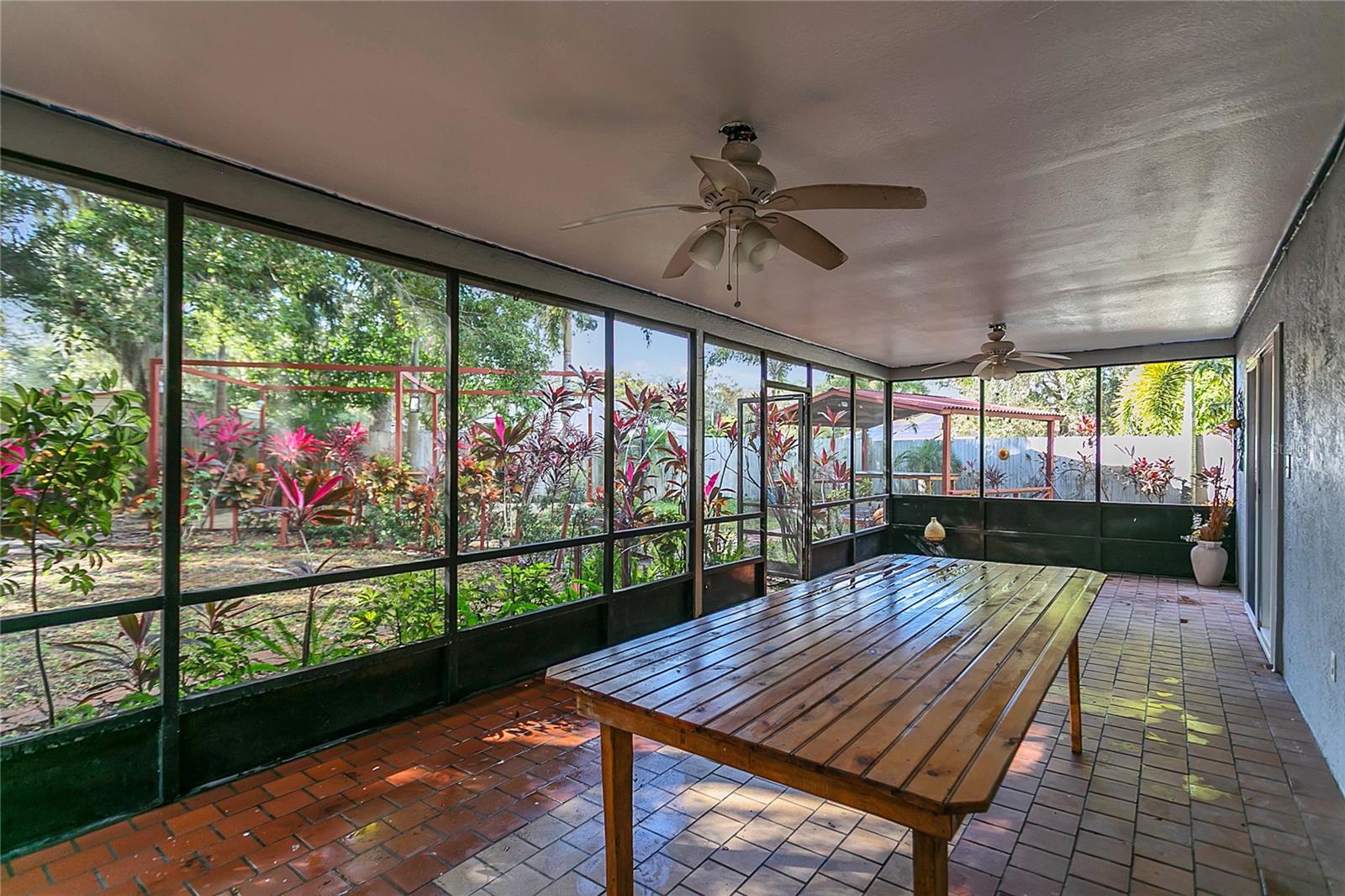 Image 28 of 41 For 8612 Otter Creek Court