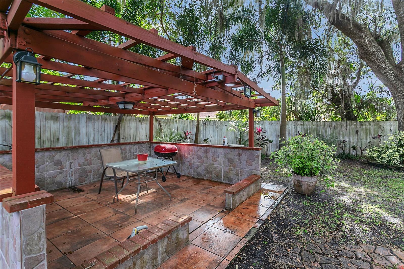 Image 31 of 41 For 8612 Otter Creek Court