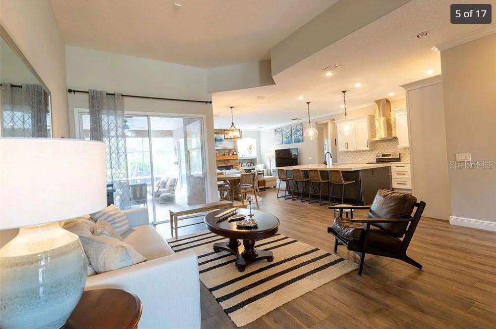 Image 16 of 30 For 1084 Shadowmoss Circle