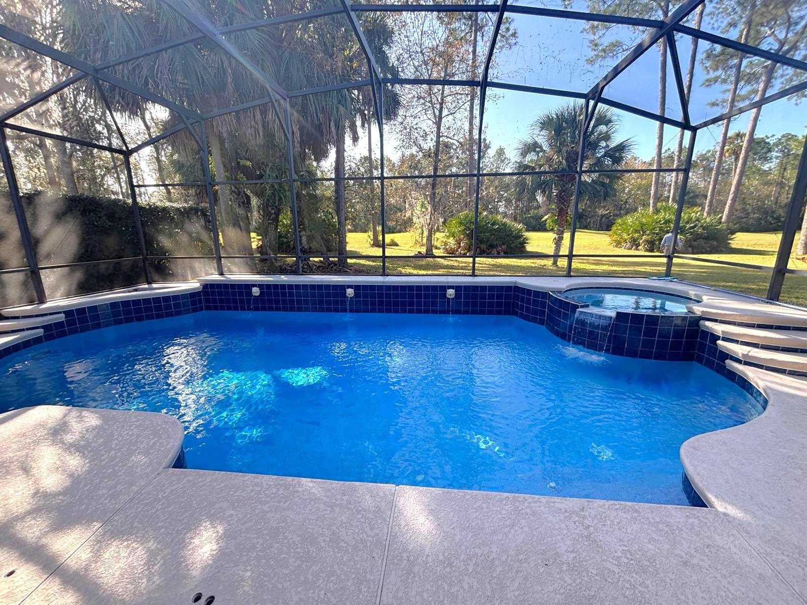 Image 7 of 30 For 1084 Shadowmoss Circle