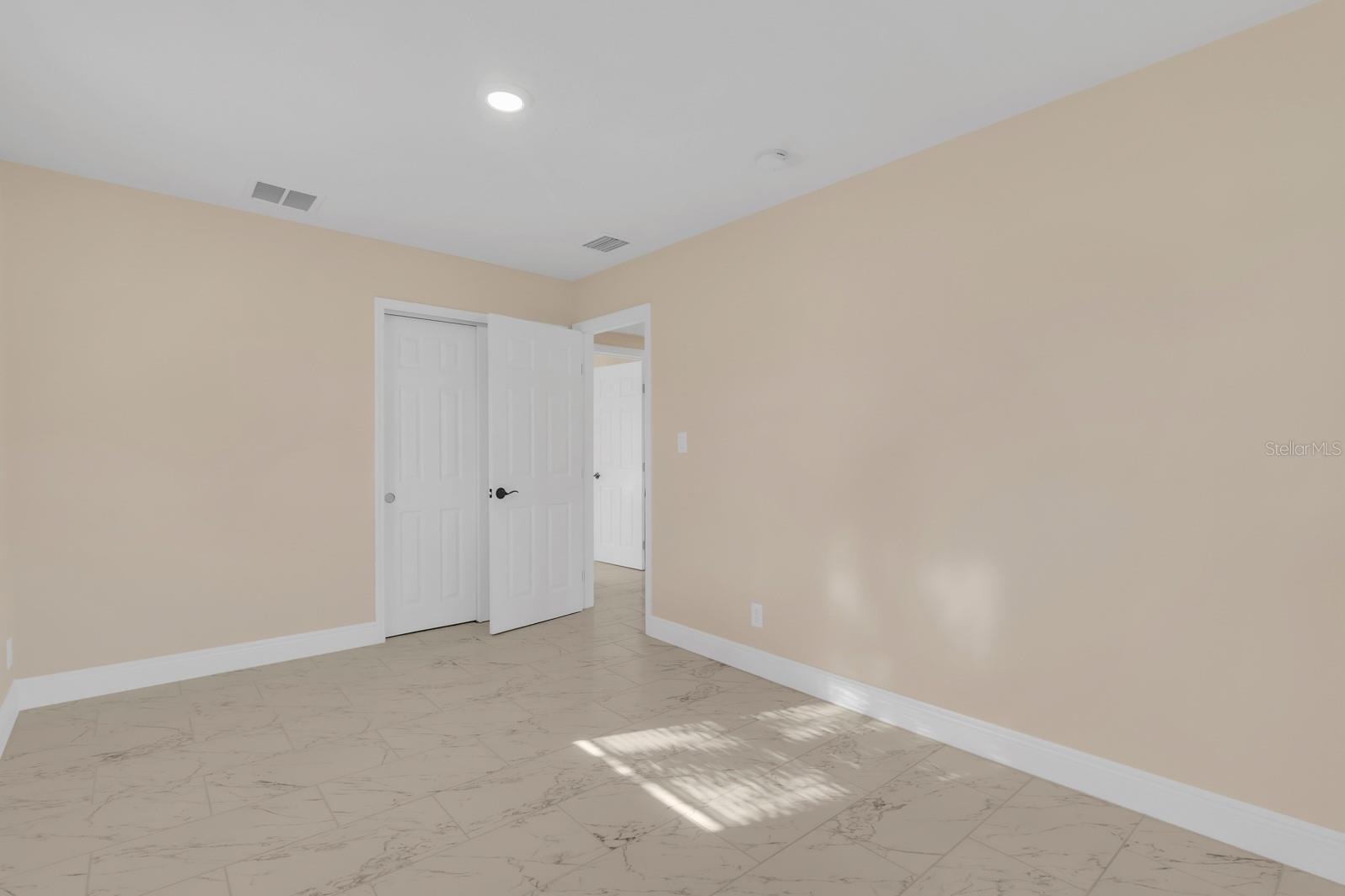 Image 21 of 29 For 1214 Elinore Drive