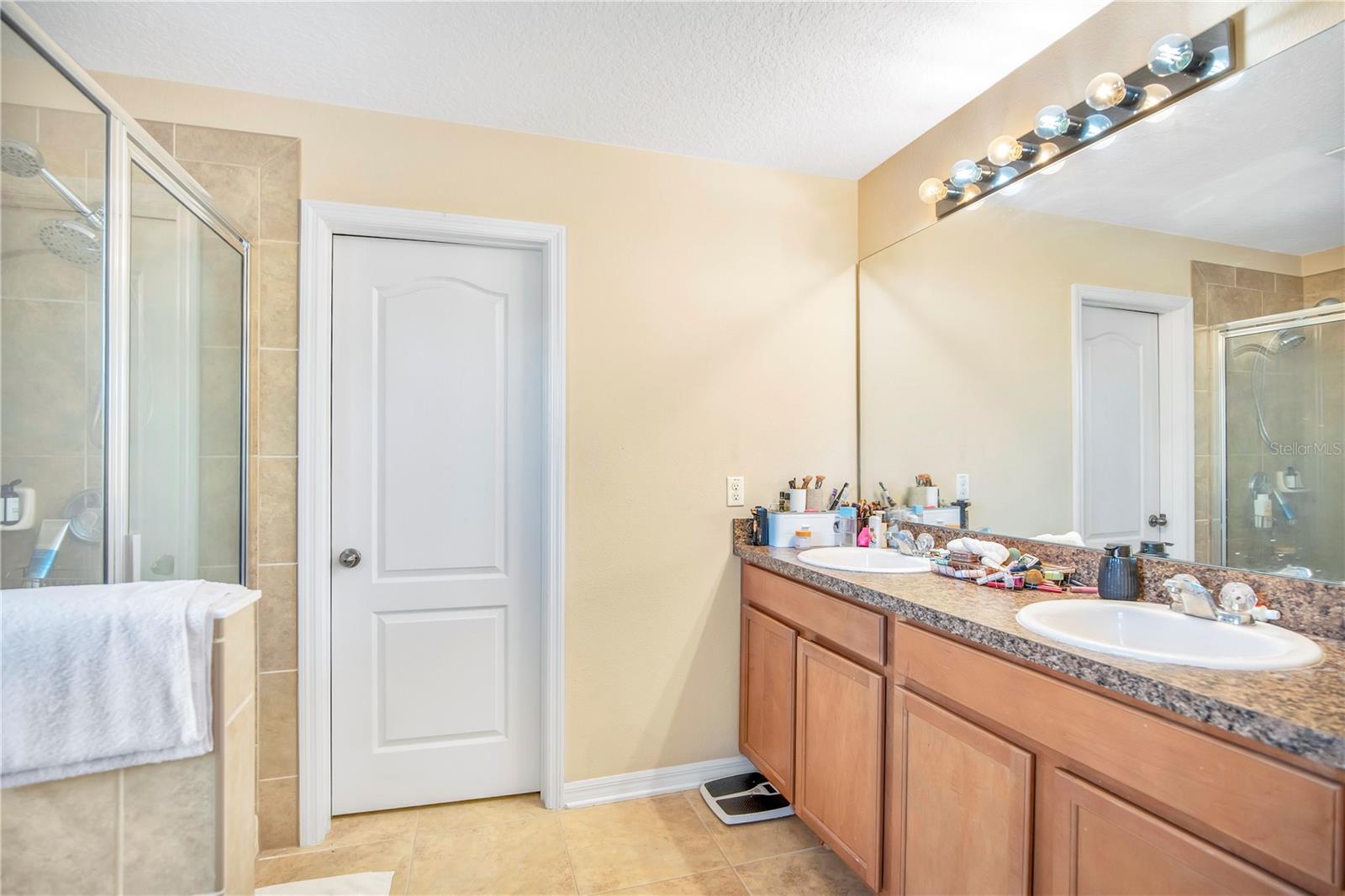 Image 14 of 27 For 5557 Rutherford Place