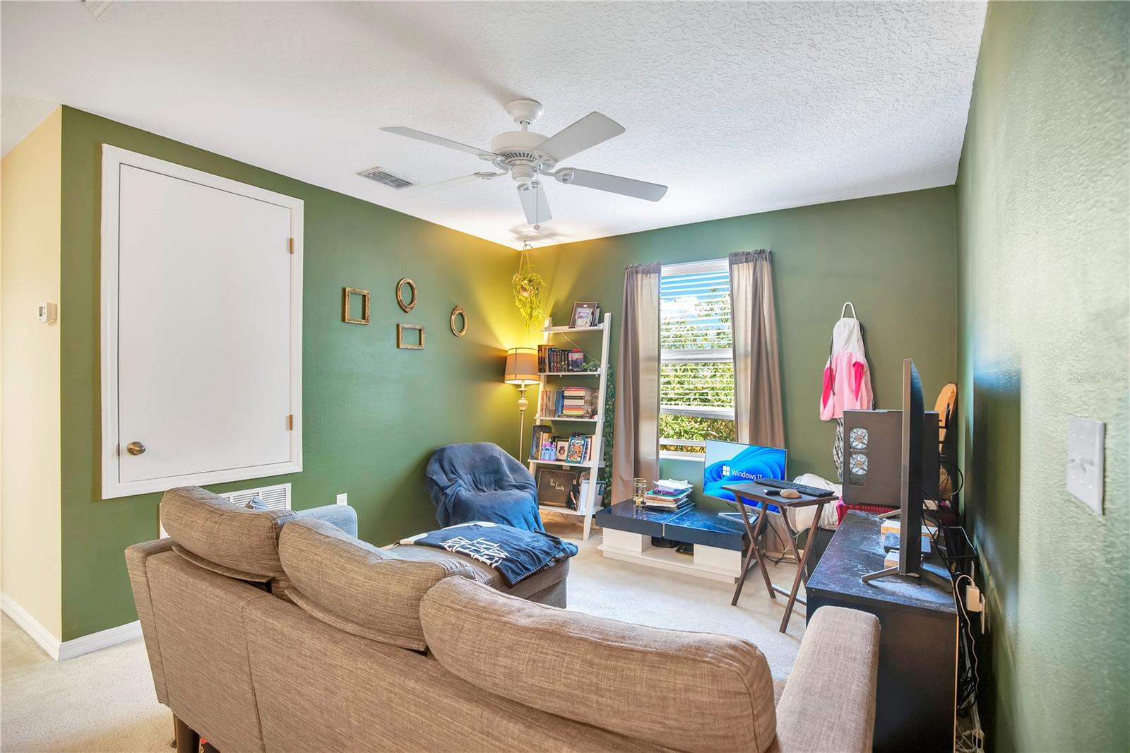 Image 17 of 27 For 5557 Rutherford Place