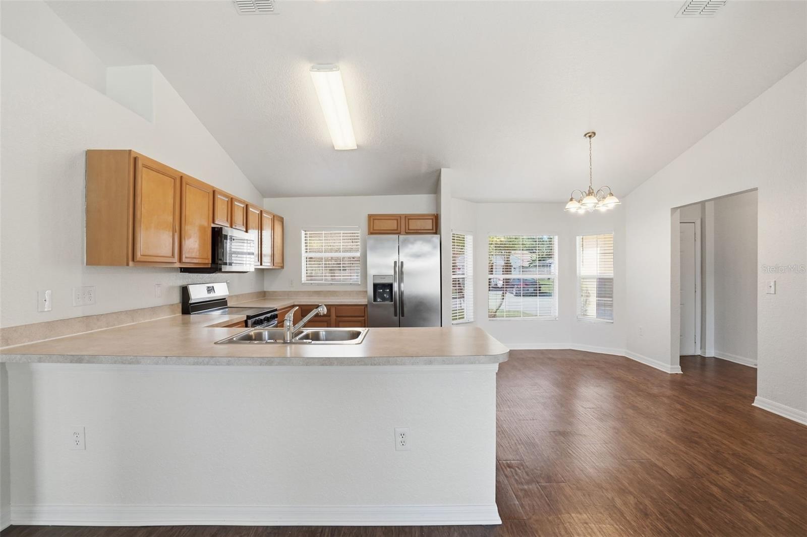 Image 11 of 26 For 6925 Krenson Oaks Street