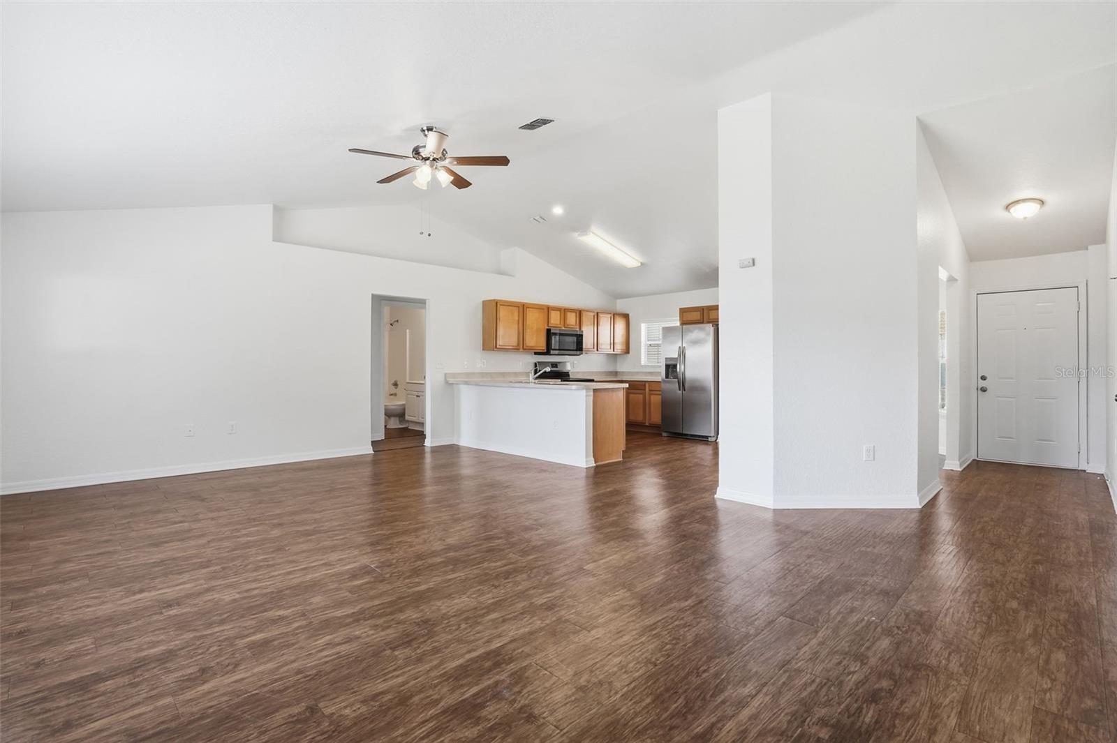 Image 6 of 26 For 6925 Krenson Oaks Street