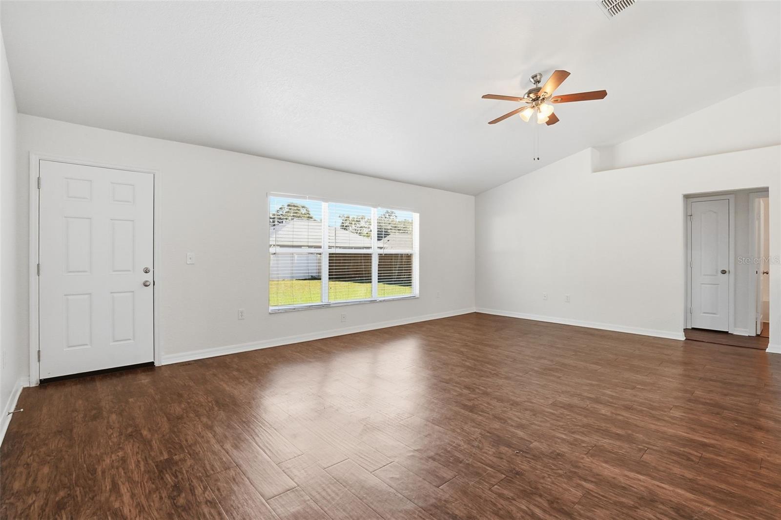 Image 7 of 26 For 6925 Krenson Oaks Street