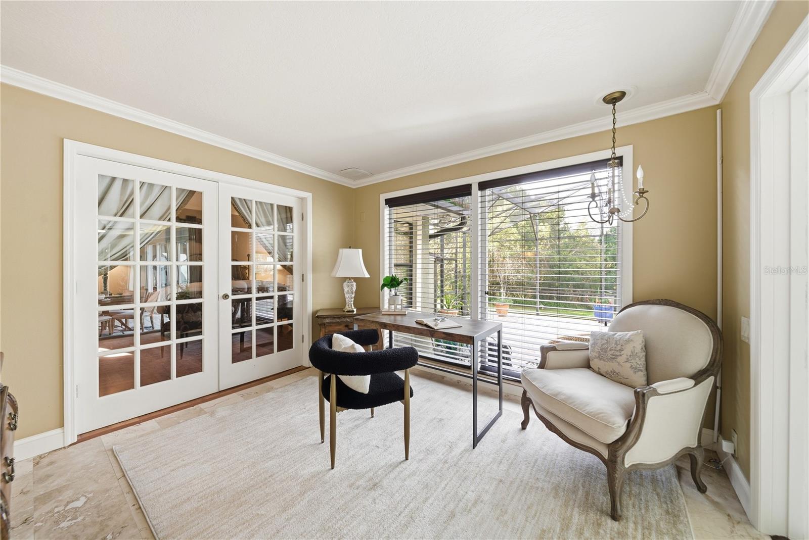 Image 11 of 49 For 930 Arabian Avenue