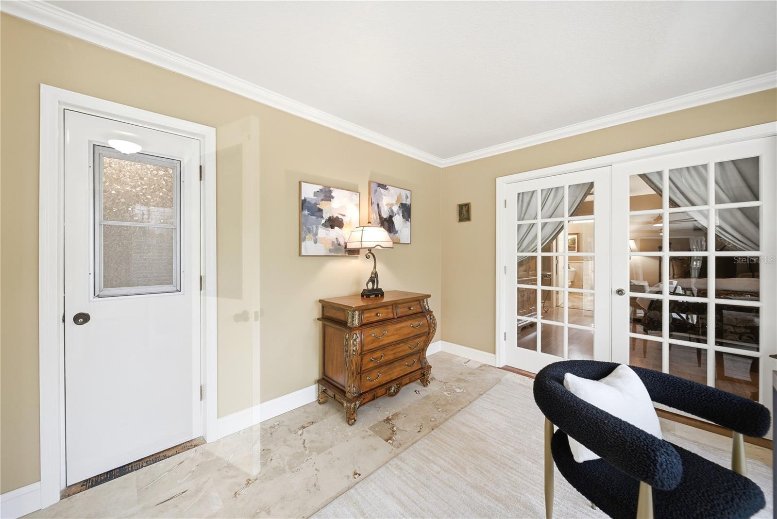 Image 12 of 49 For 930 Arabian Avenue