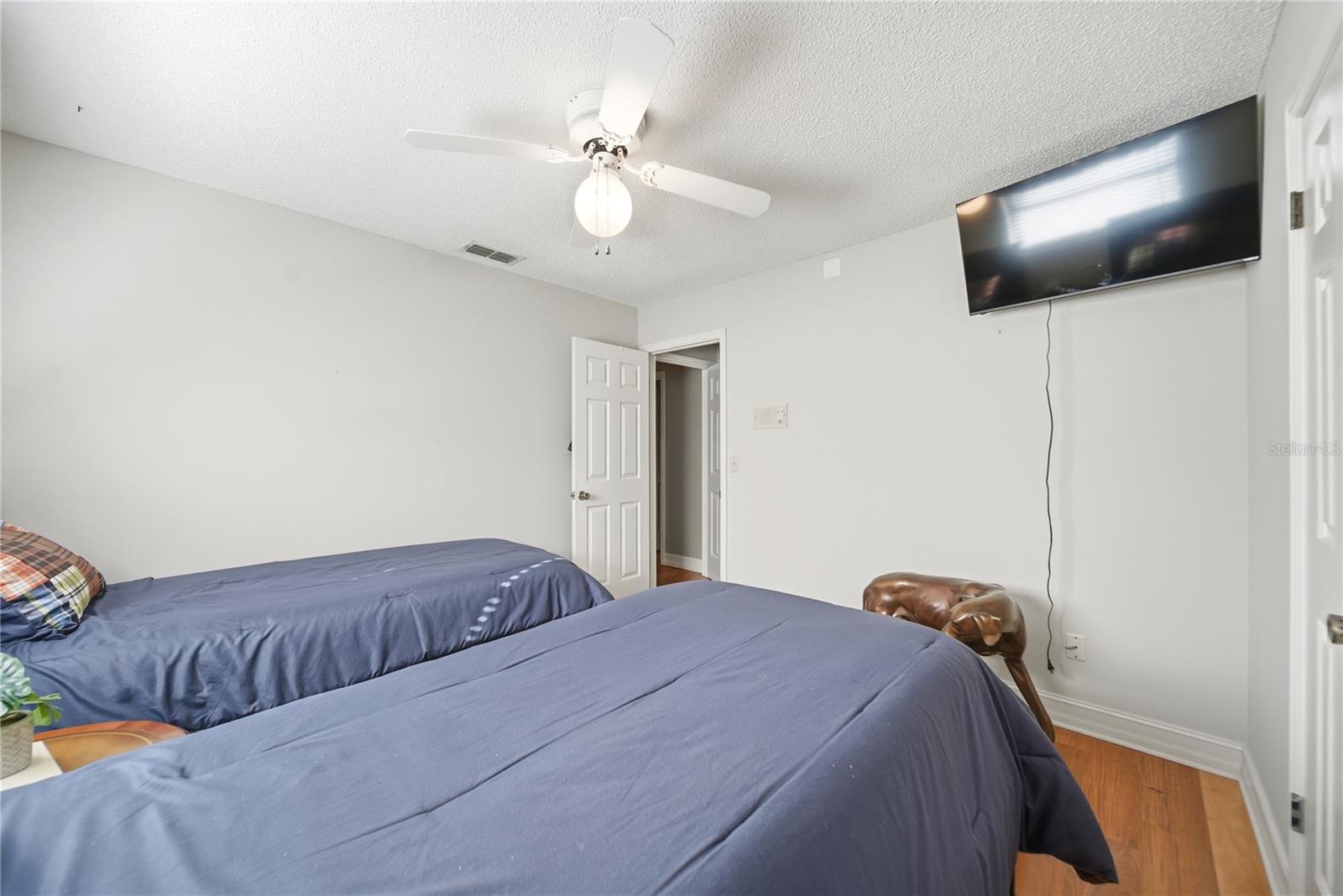 Image 31 of 49 For 930 Arabian Avenue