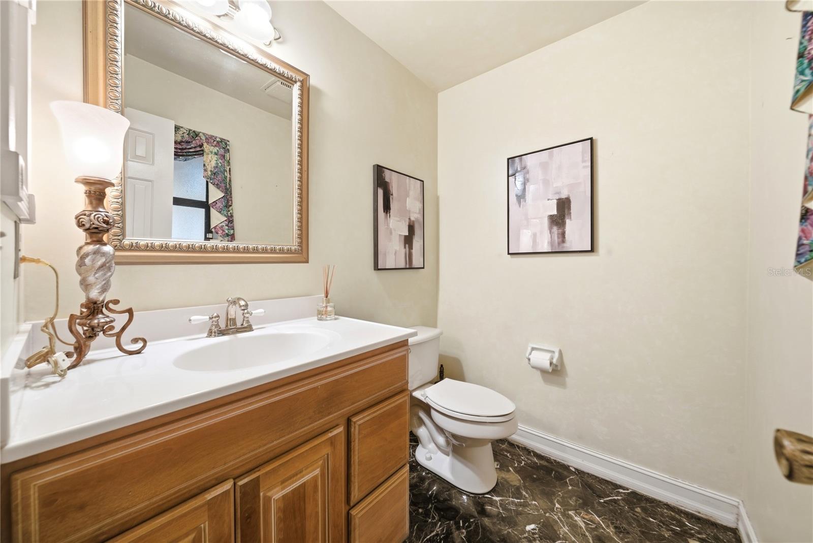 Image 37 of 49 For 930 Arabian Avenue