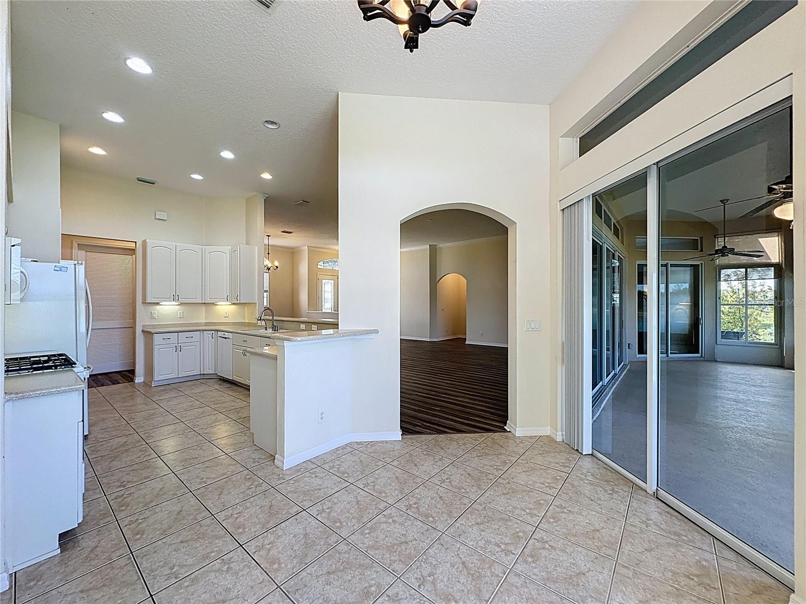 Image 11 of 41 For 27135 Nostalgia Drive