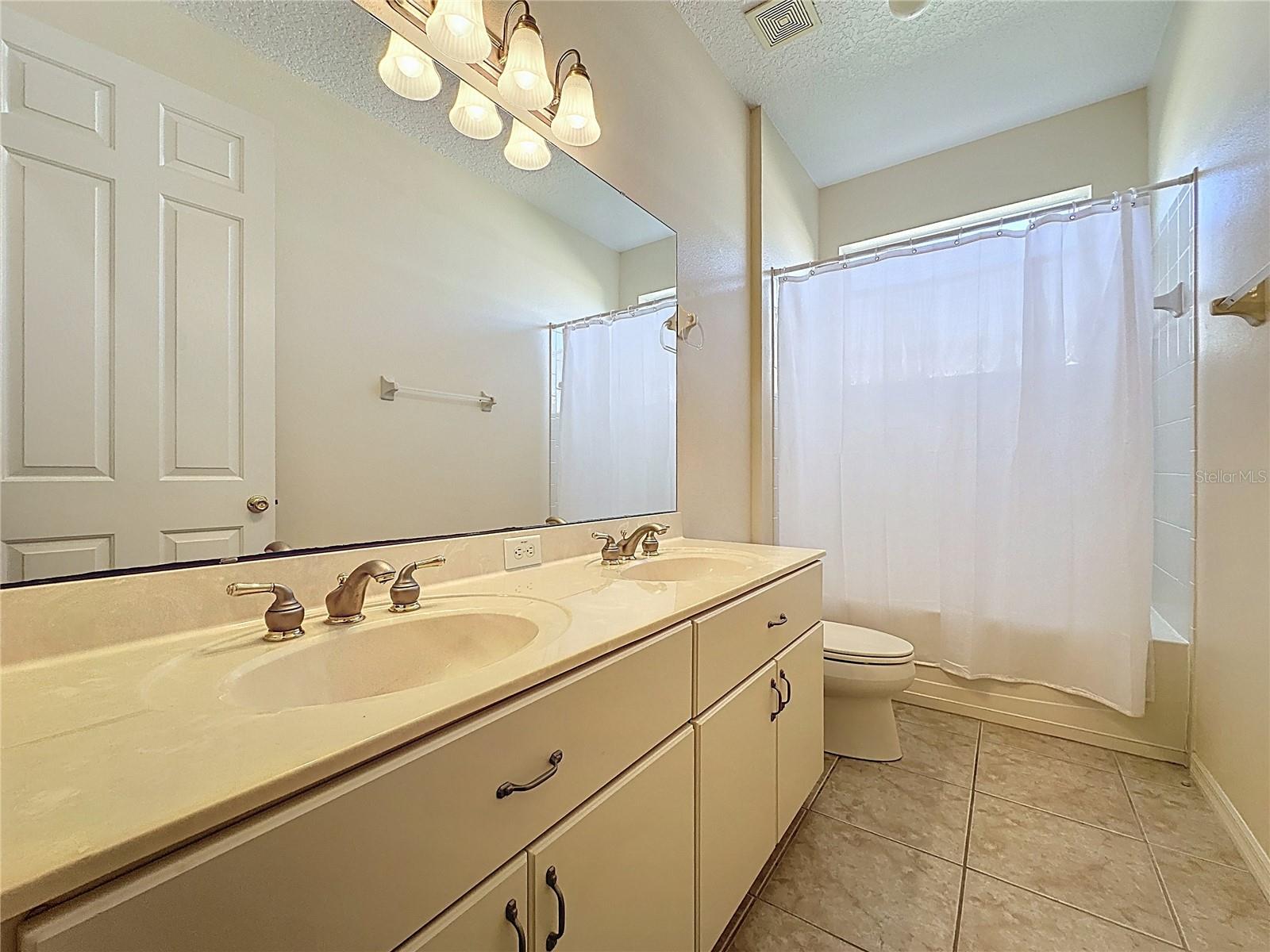 Image 24 of 41 For 27135 Nostalgia Drive