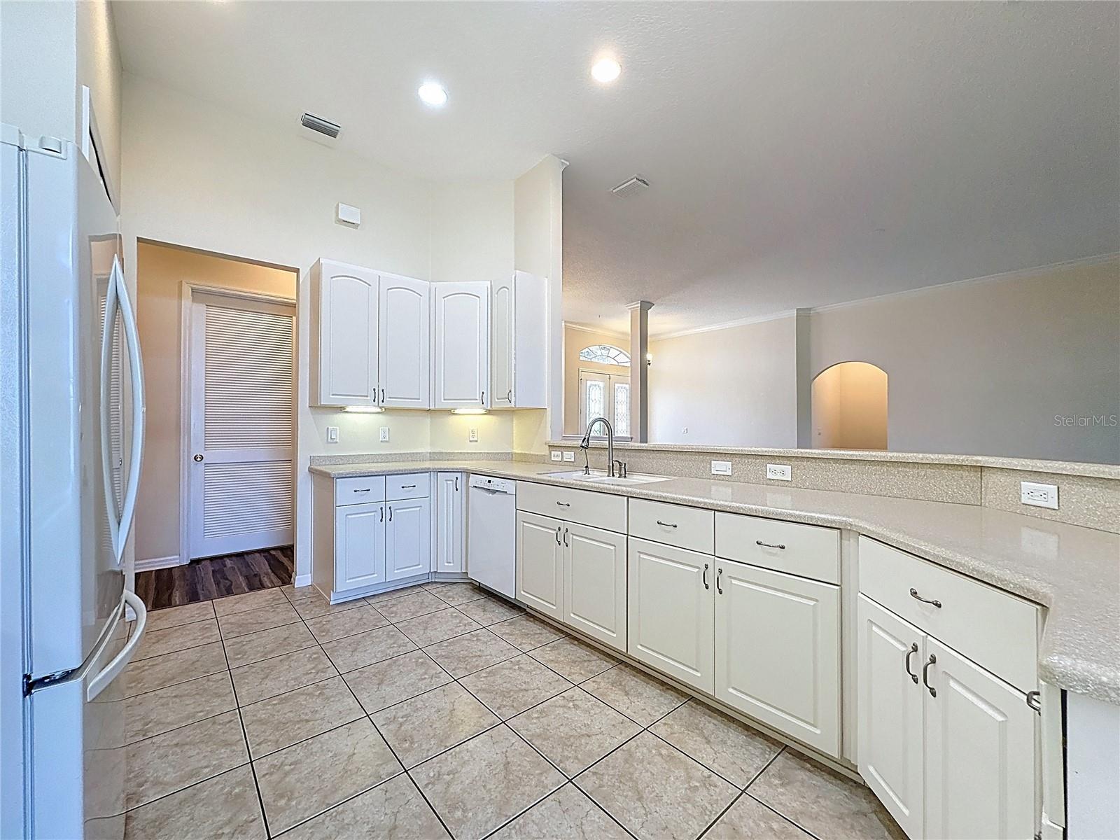 Image 7 of 41 For 27135 Nostalgia Drive